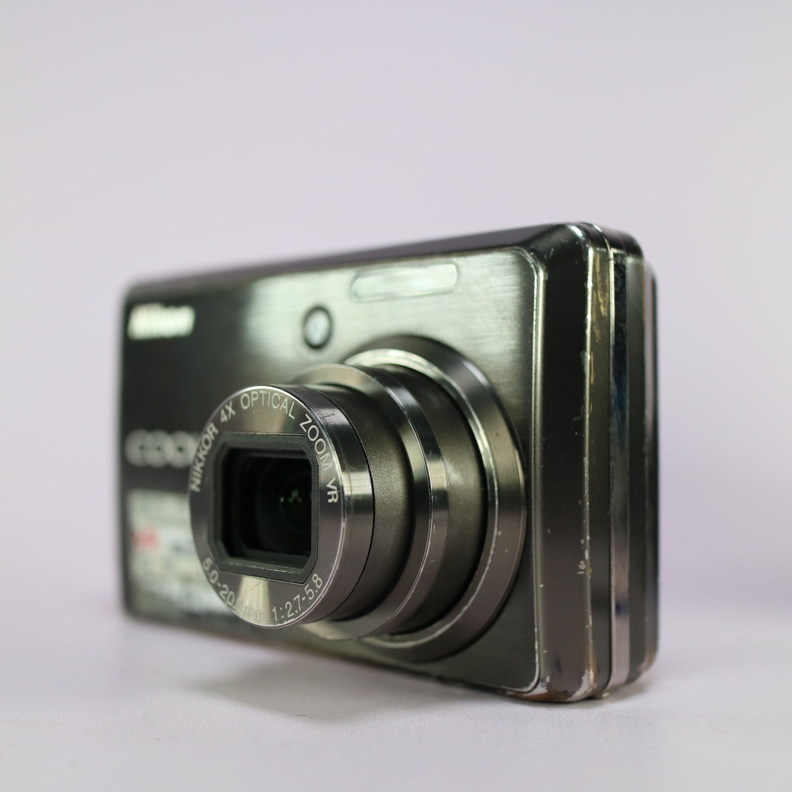 Nikon Digital Camera Coolpix S600 10.0MP Silver Tested Full Working Set