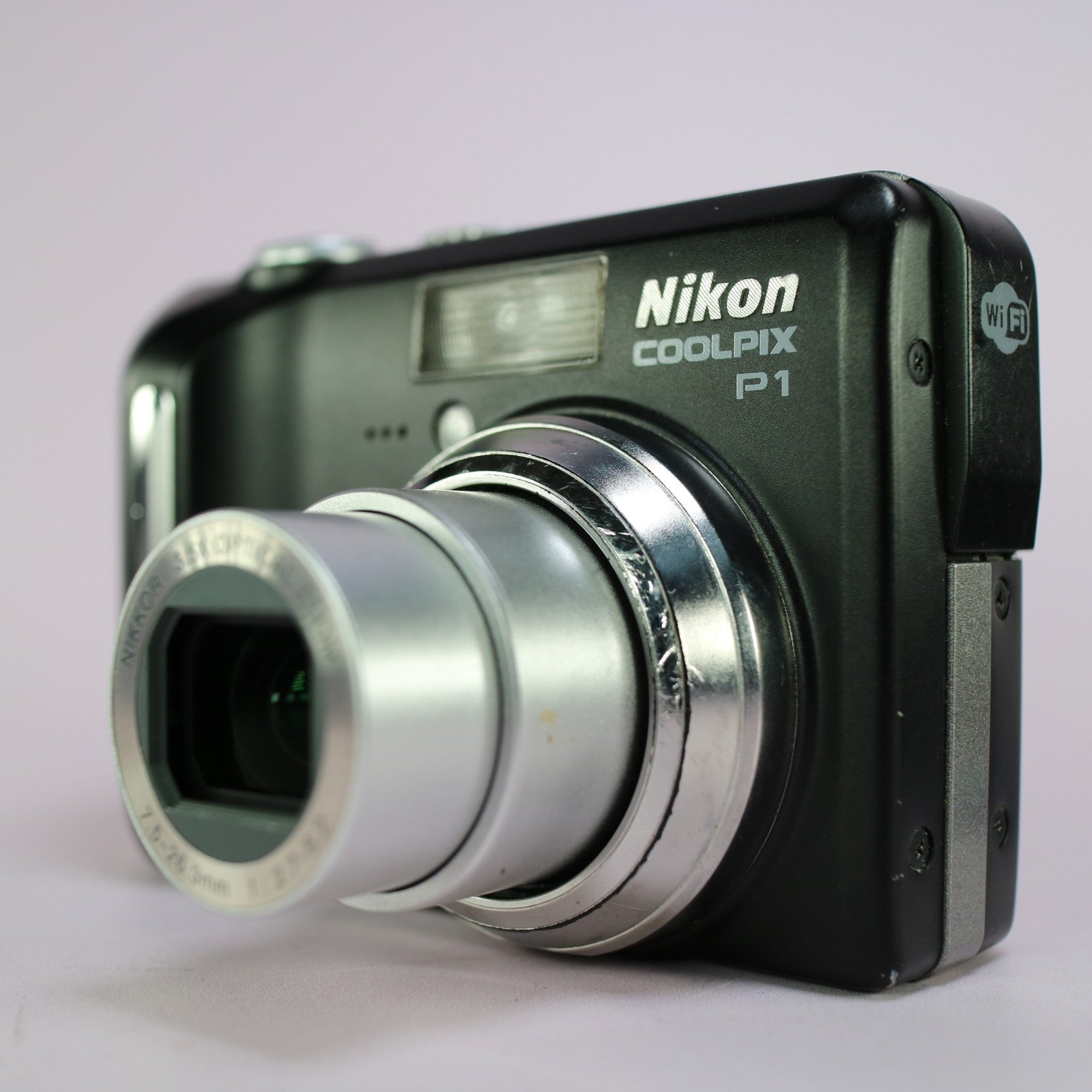 Nikon Digital WiFi Camera Coolpix P1 8.0MP Black Tested Full Working Set