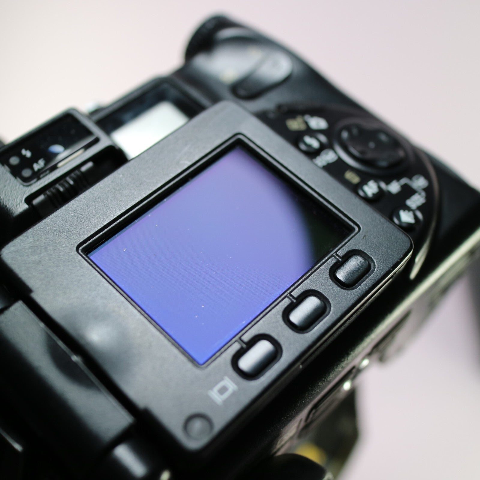 Nikon Digital Camera Coolpix 5000 5.1MP Flip Screen Black Tested Full Set