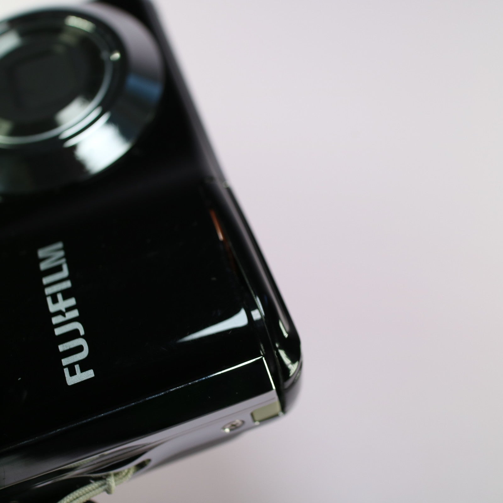 Fujifilm Digital Camera FinePix AV210 14.0MP Black Tested
