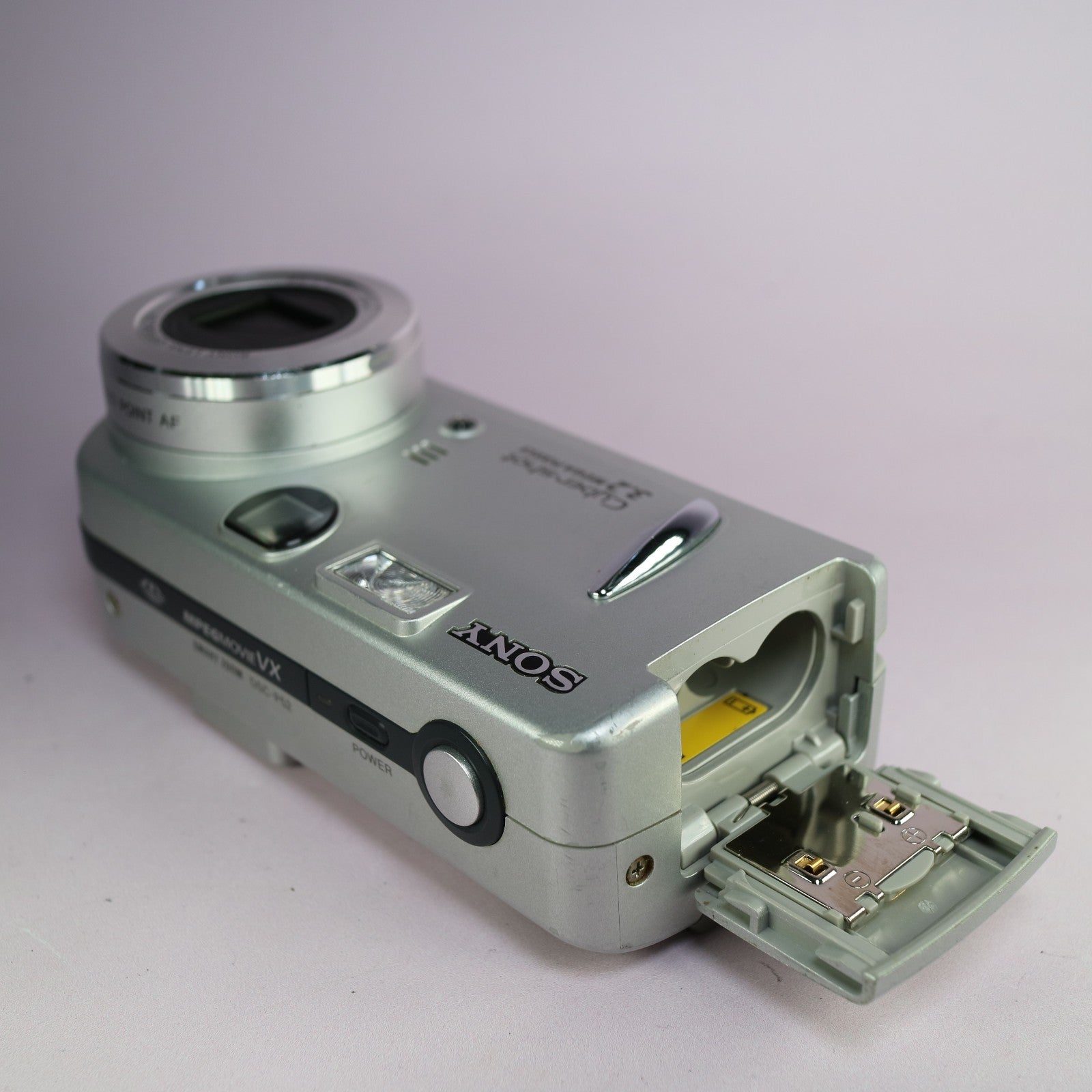 Sony Digital Camera Cybershot DSC-P52 3.2MP Silver Tested