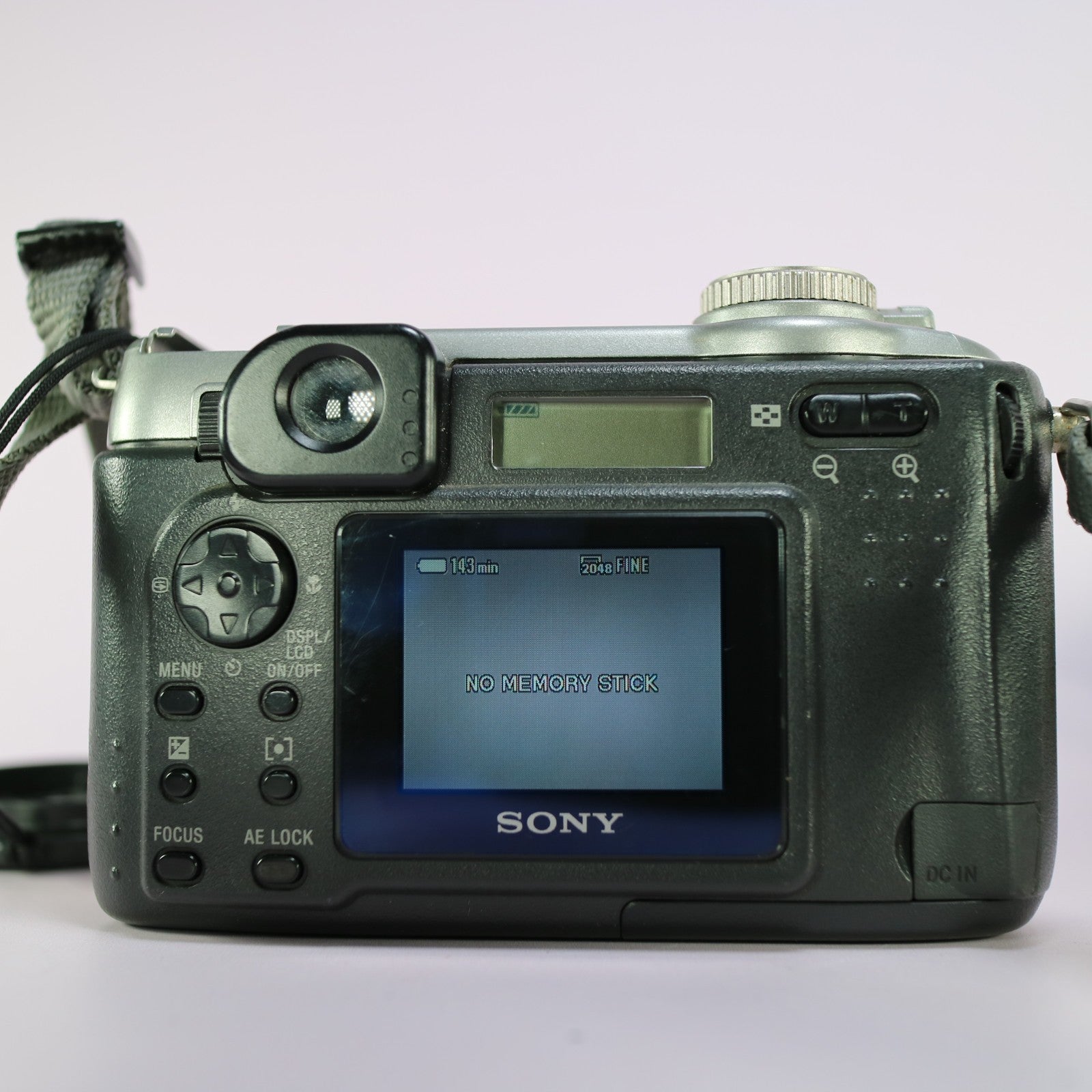 Sony Cybershot DSC-S75 3.3MP Compact Digital Camera Silver Tested Full Set