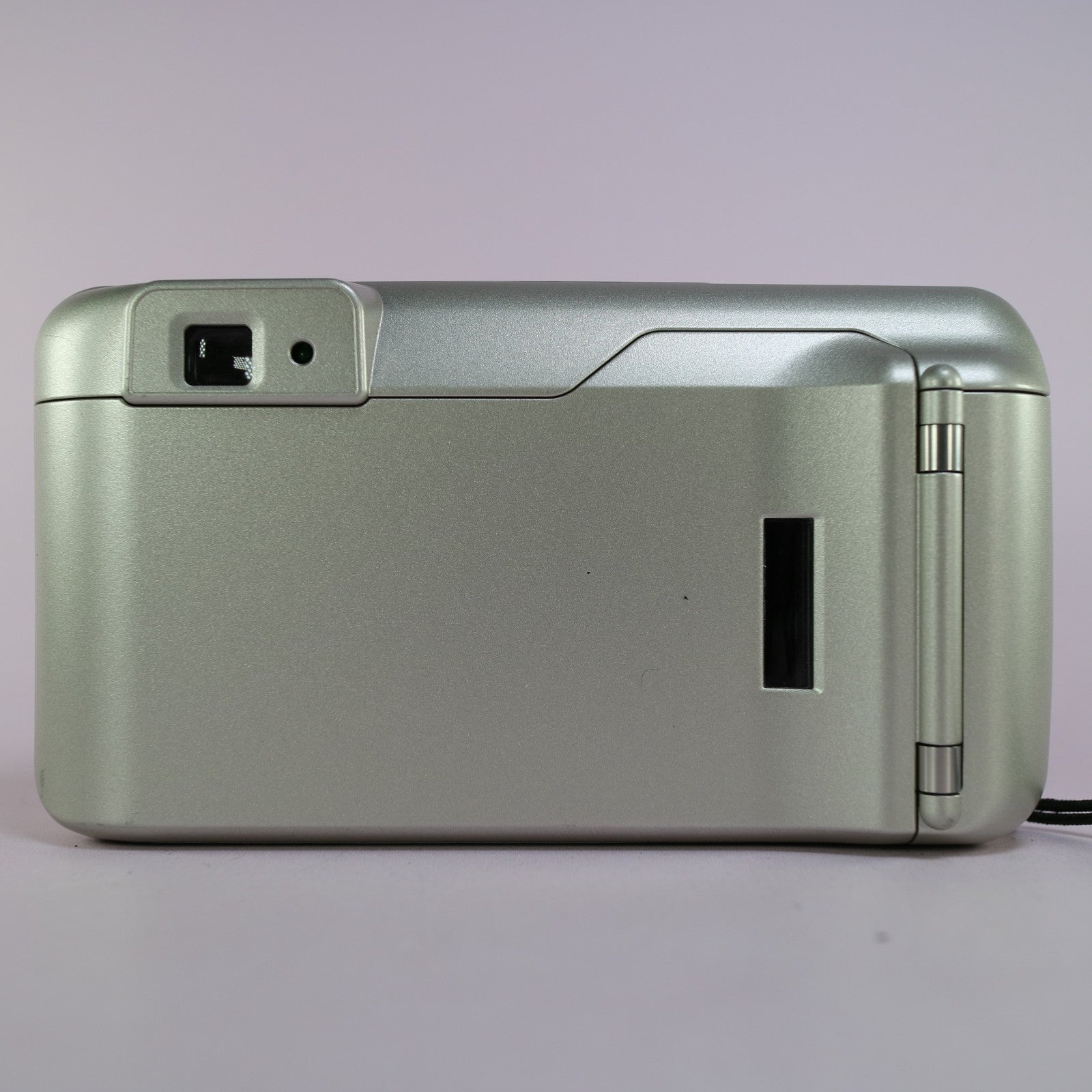 Minolta 110 Zoom 35mm Film Point and Shoot Camera Silver Tested