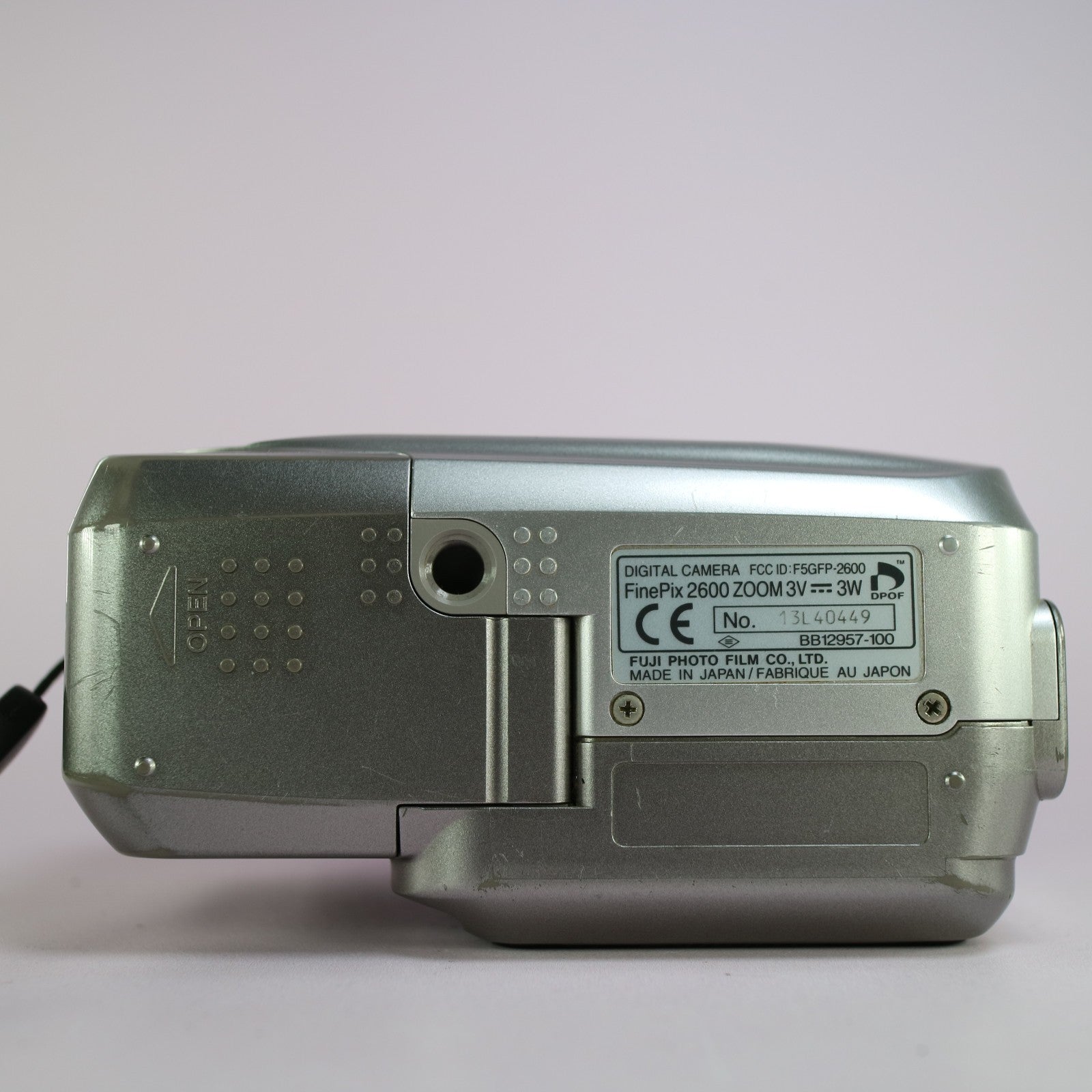 Fujifilm Digital Camera FinePix 2600 Zoom 2.0MP Silver Tested