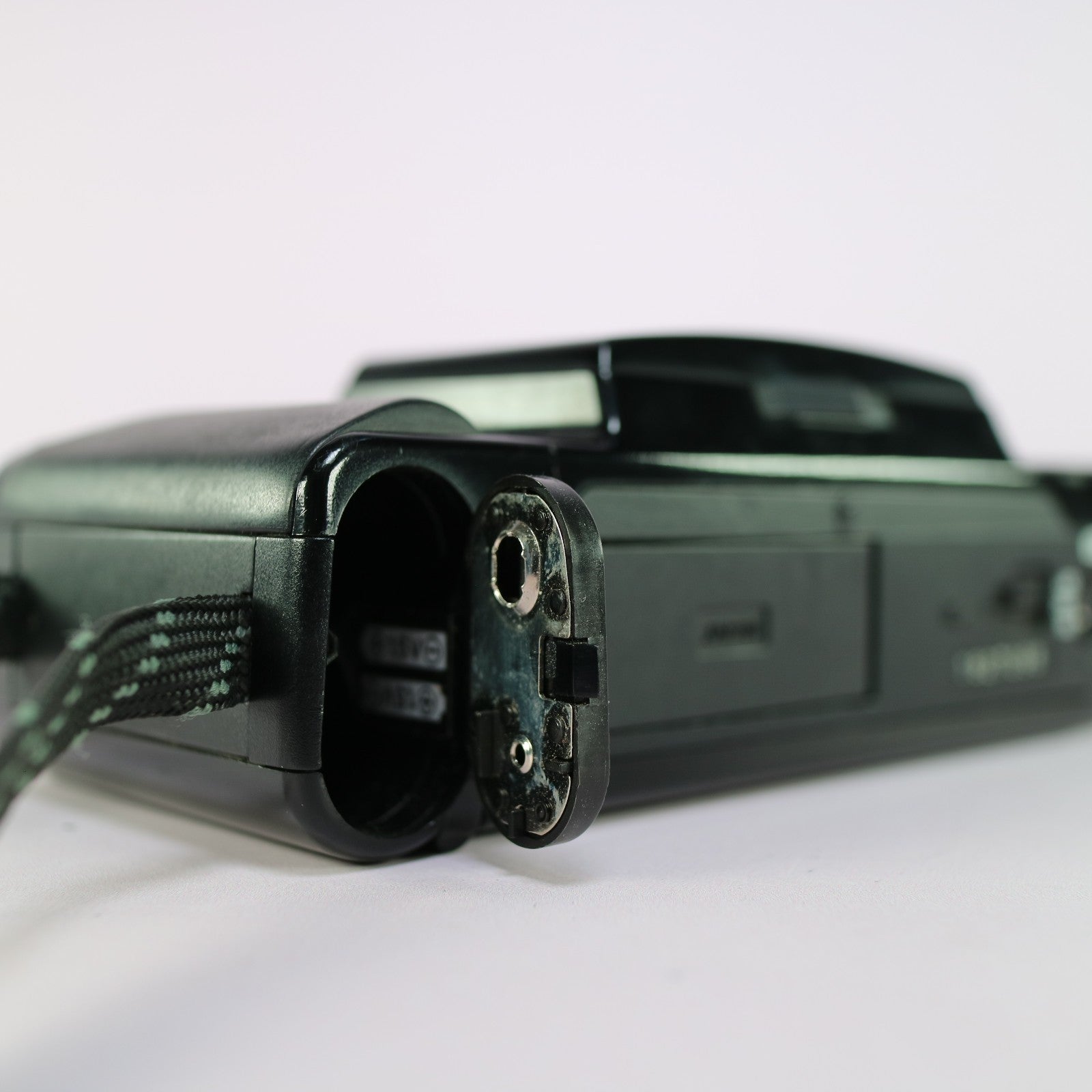 Minolta AF-E 35mm Film Point and Shoot Camera Black Tested
