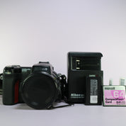 Nikon Digital Bridge Camera Coolpix 8700 8.0MP Flip Screen Black Tested Full Set