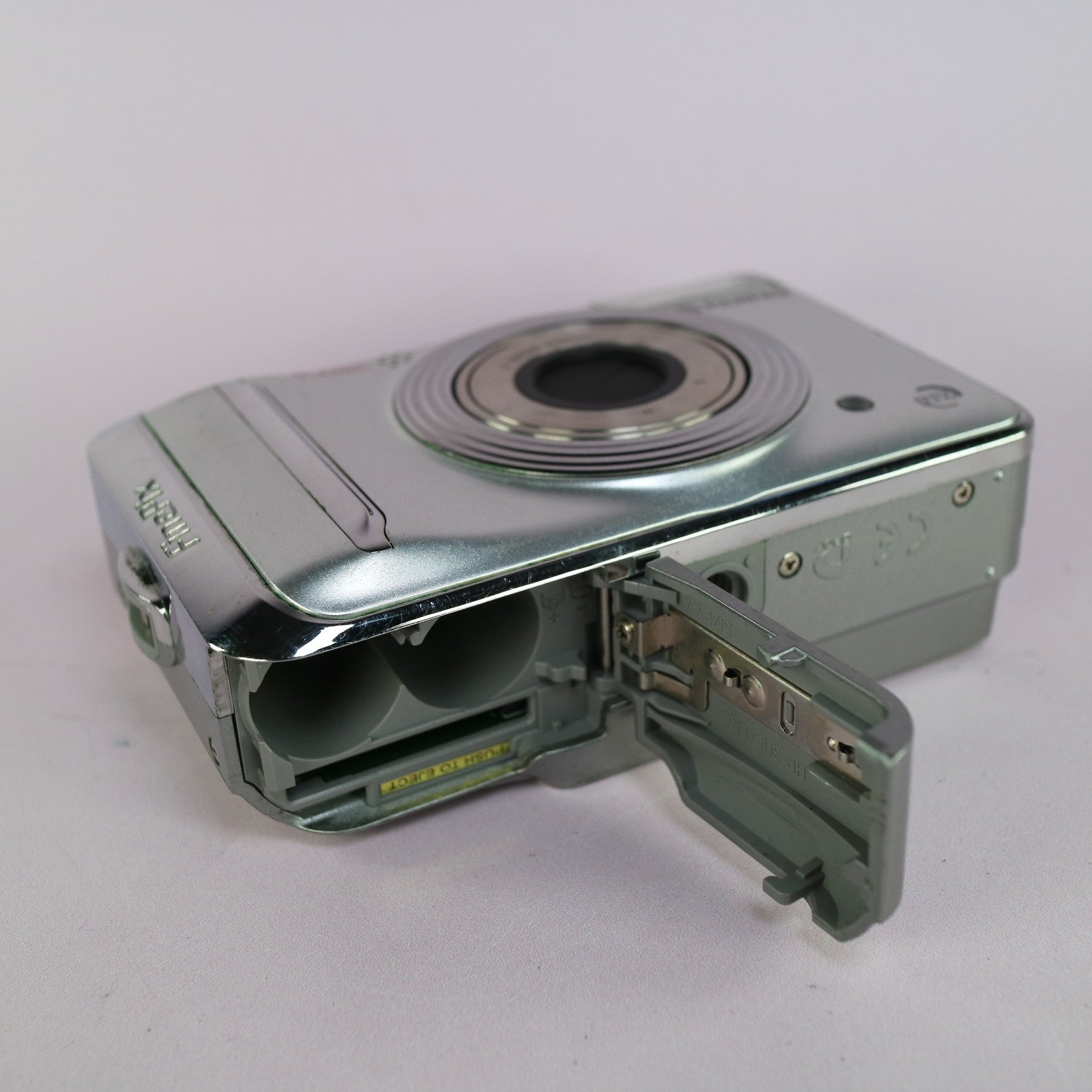 Fujifilm Digital Camera FinePix A600 6.3MP Silver Tested