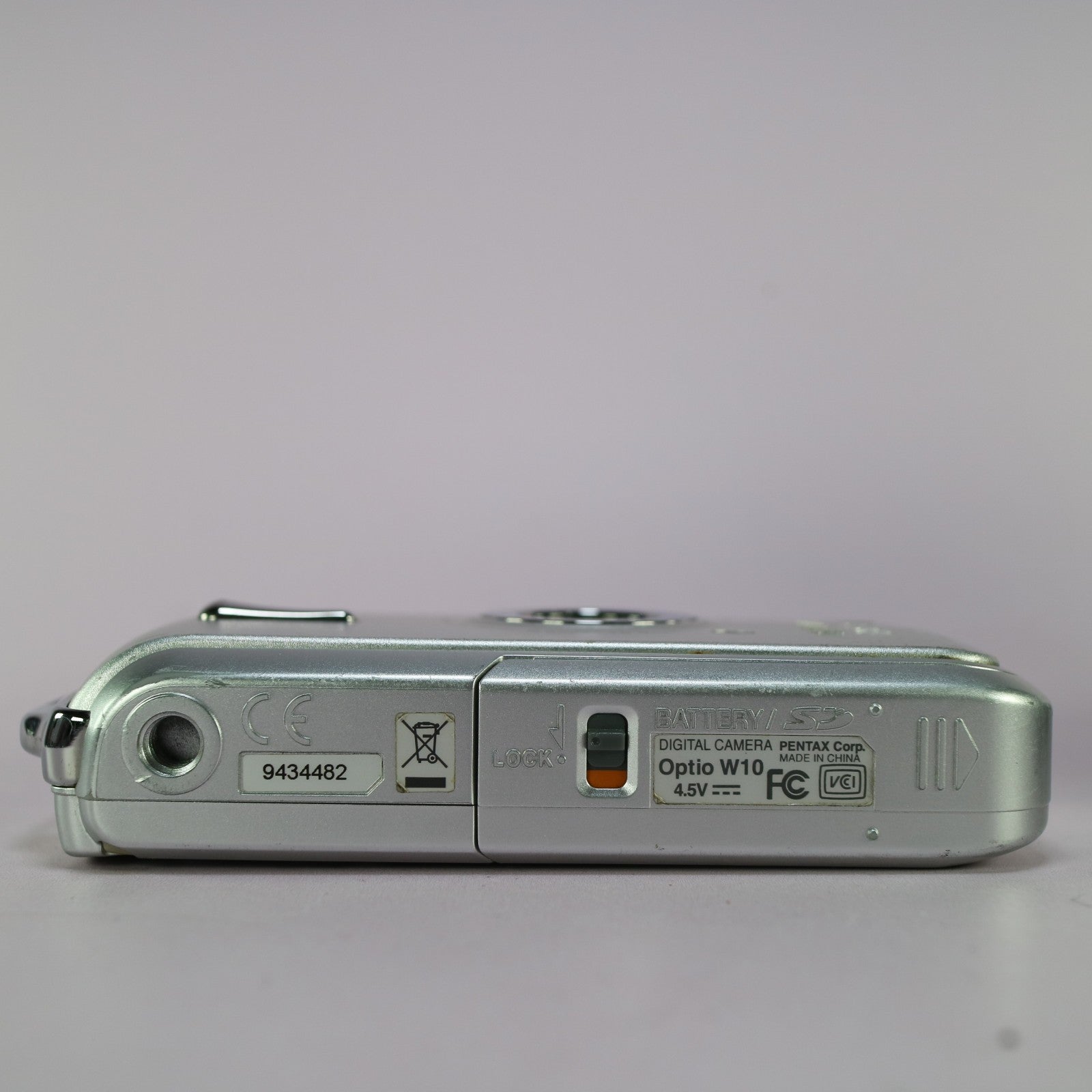 Pentax Underwater Digital Camera Optio W10 6.0MP Silver Tested Full Working Set