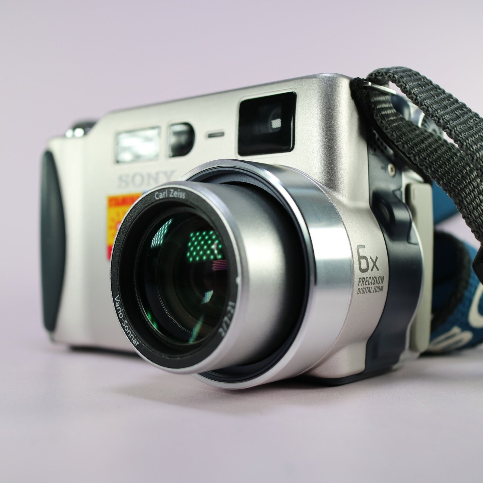 Sony Cybershot DSC-S70 3.3MP Compact Digital Camera Silver Tested