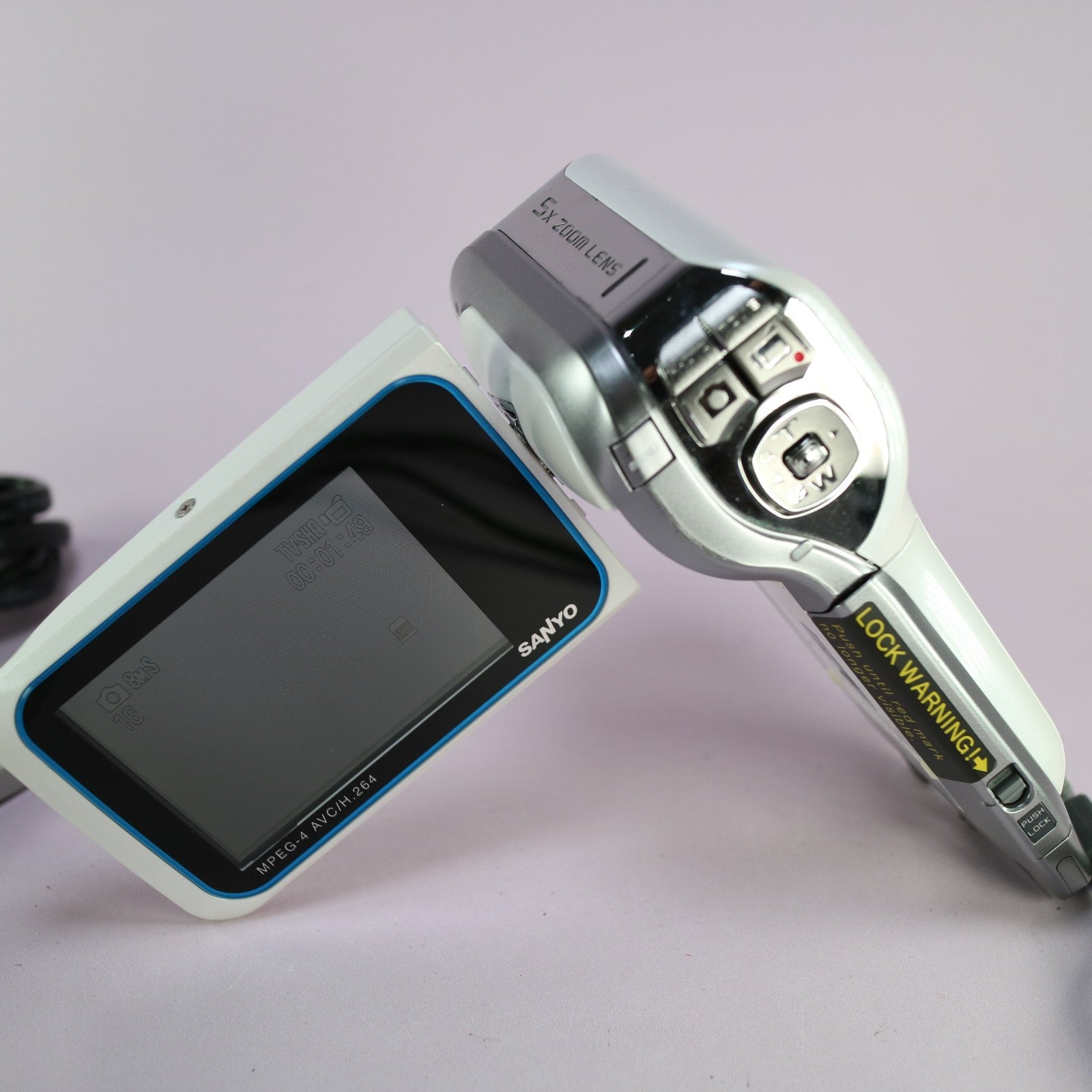 Sanyo Xacti VPC-CA8 8.0MP Underwater Digital Video Recorder White Tested FullSet