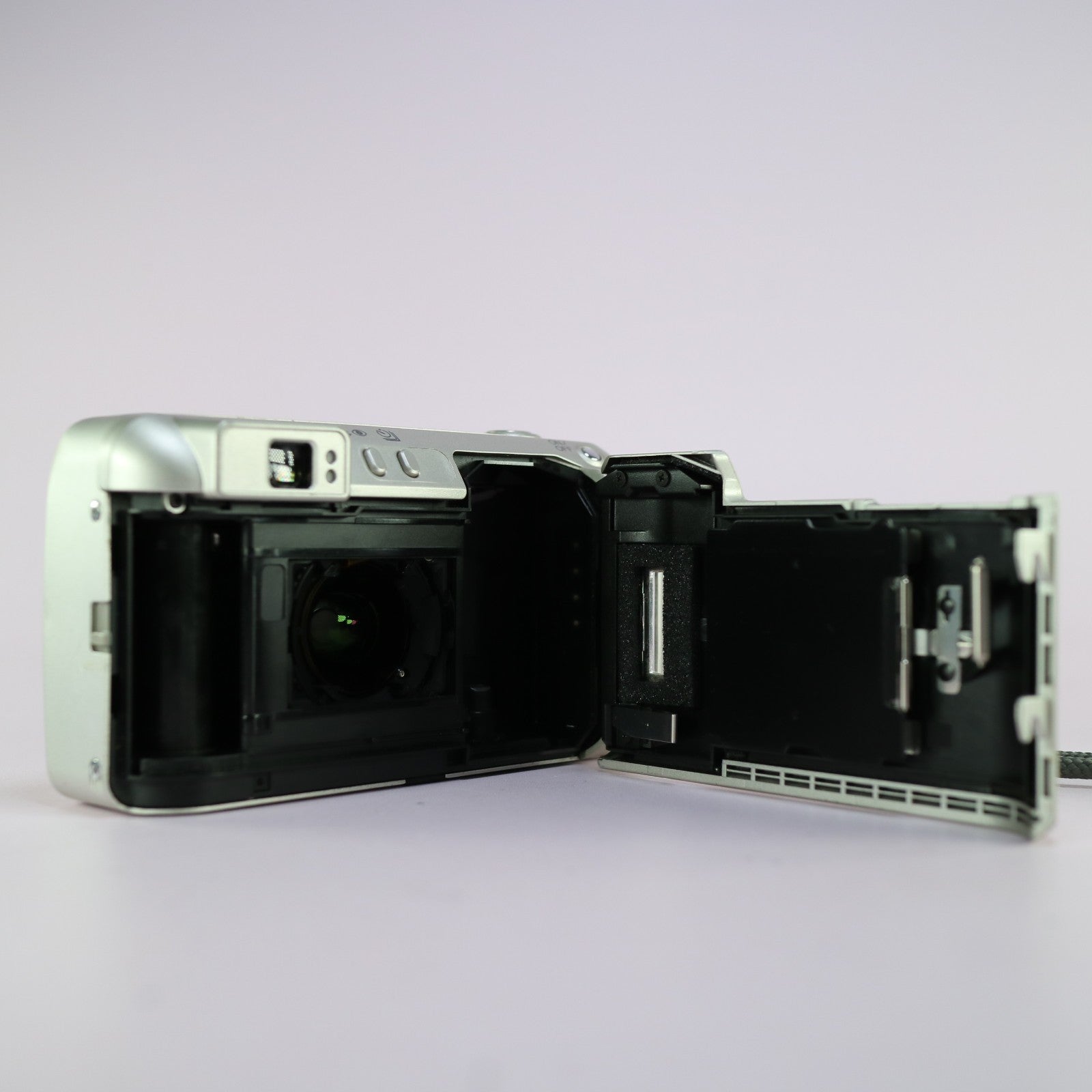 Minolta Zoom 160c 35mm Film Point and Shoot Camera Silver Tested