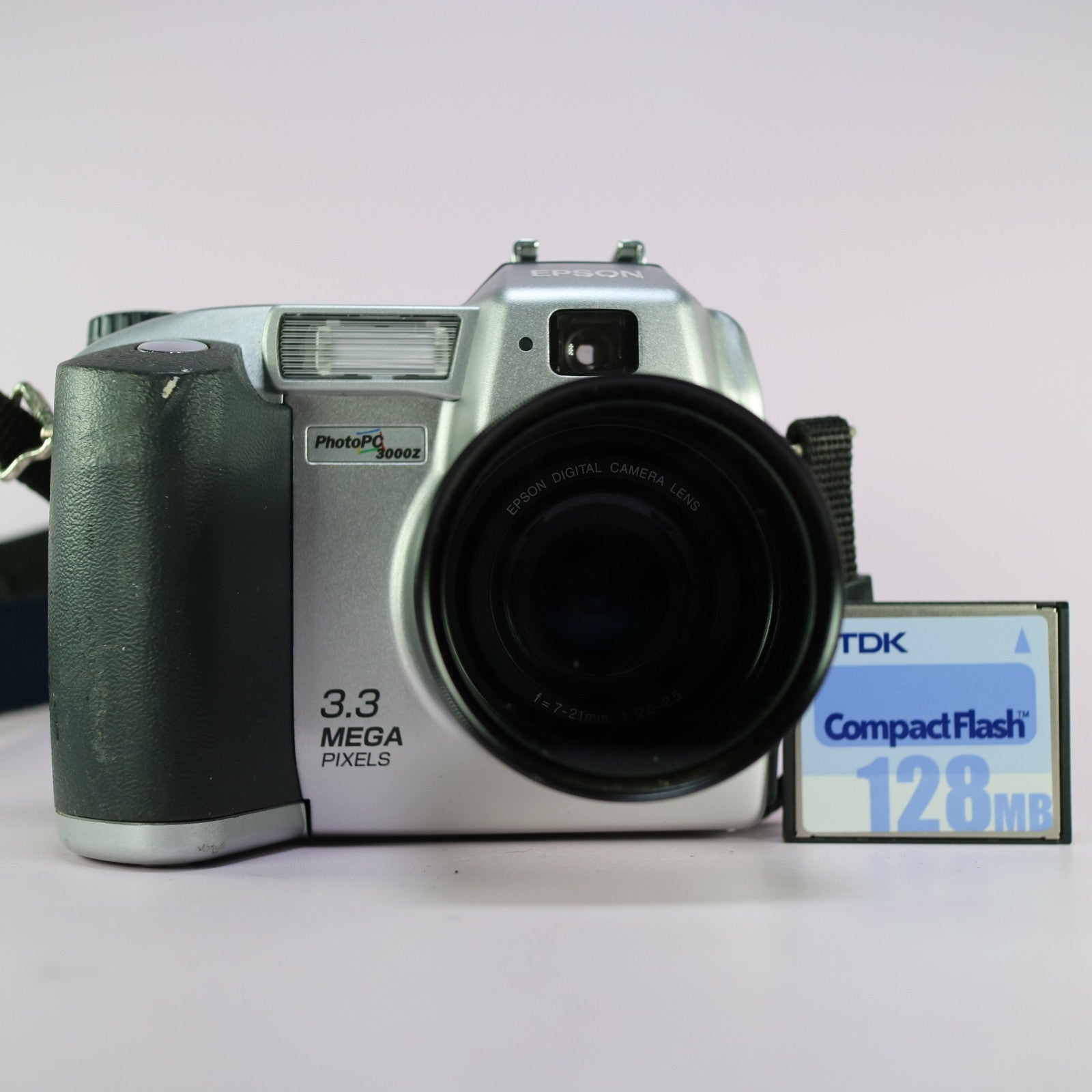Seiko Epson Digital Bridge Camera PhotoPC 3000Z 3.3MP w/ Adapter Silver Tested