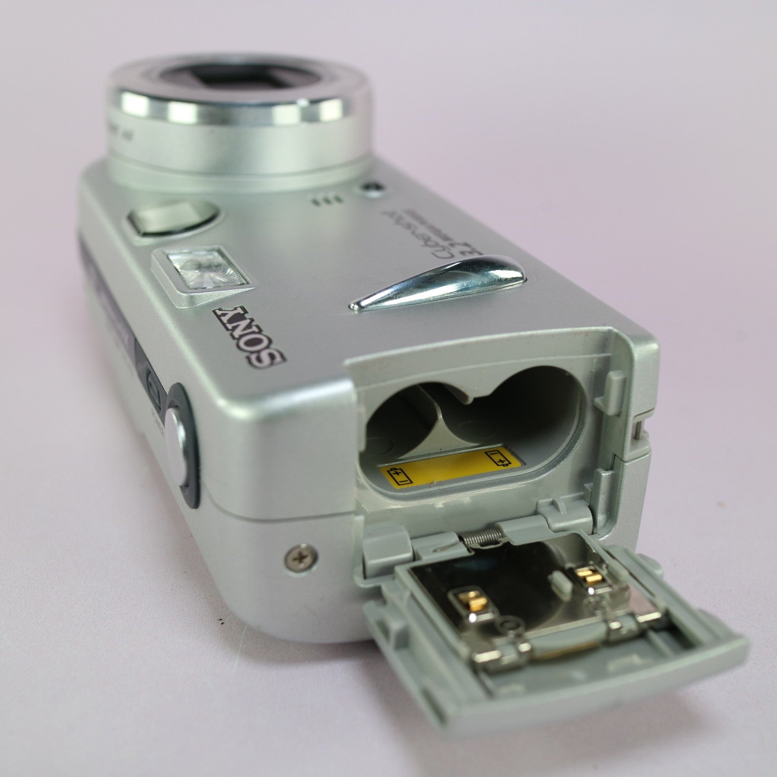 Sony Digital Camera Cybershot DSC-P52 3.2MP Silver Tested
