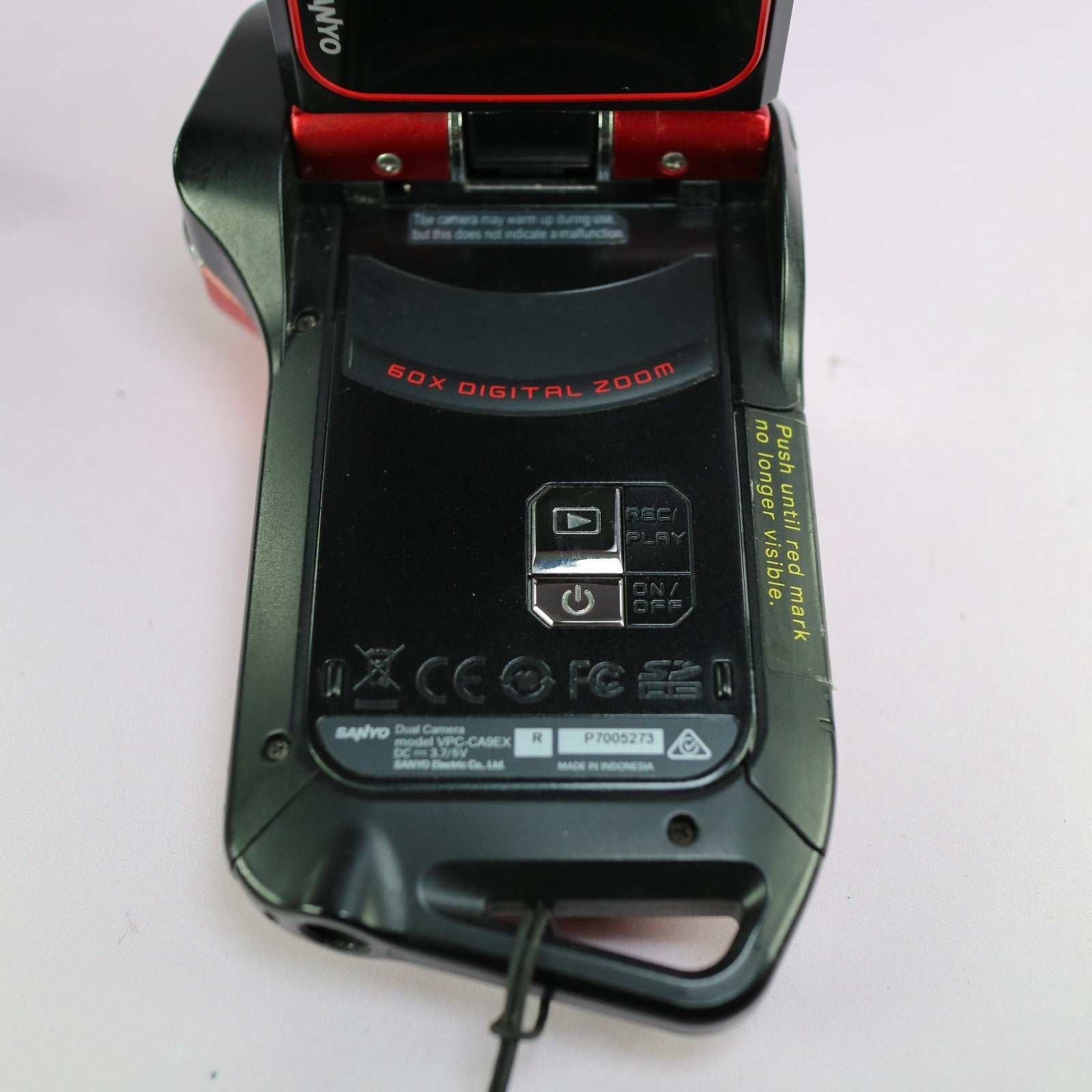 Sanyo Xacti VPC-CA9 9.0MP Underwater Digital Video Recorder Red Tested Full Set