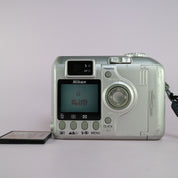 Nikon Digital Camera Coolpix 885 3.2MP Silver Tested