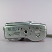 Nikon Digital Camera Coolpix 2100 2.0MP Silver Tested