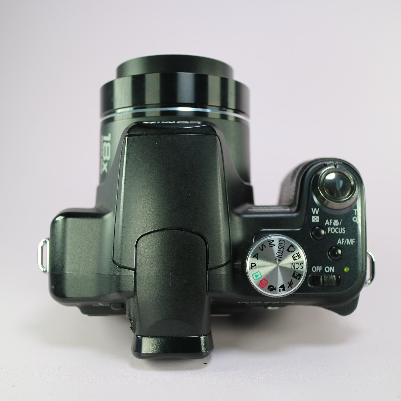 Panasonic Bridge Camera Lumix DMC-FZ18 8.1MP Black Tested Full Working Set