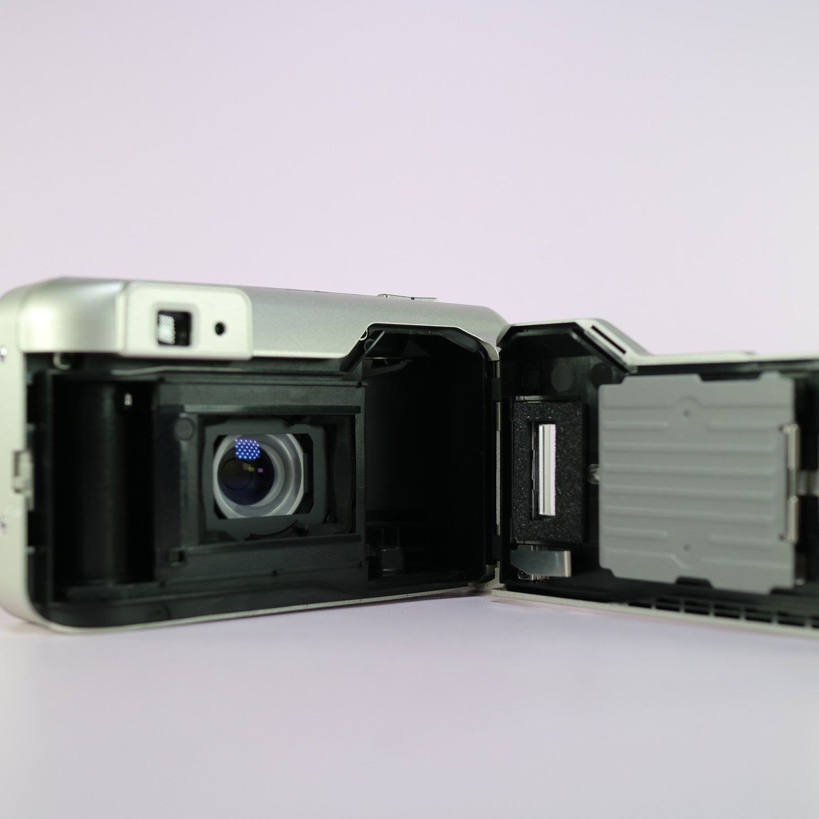 Minolta Zoom 130c 35mm Film Point and Shoot Camera Silver Tested