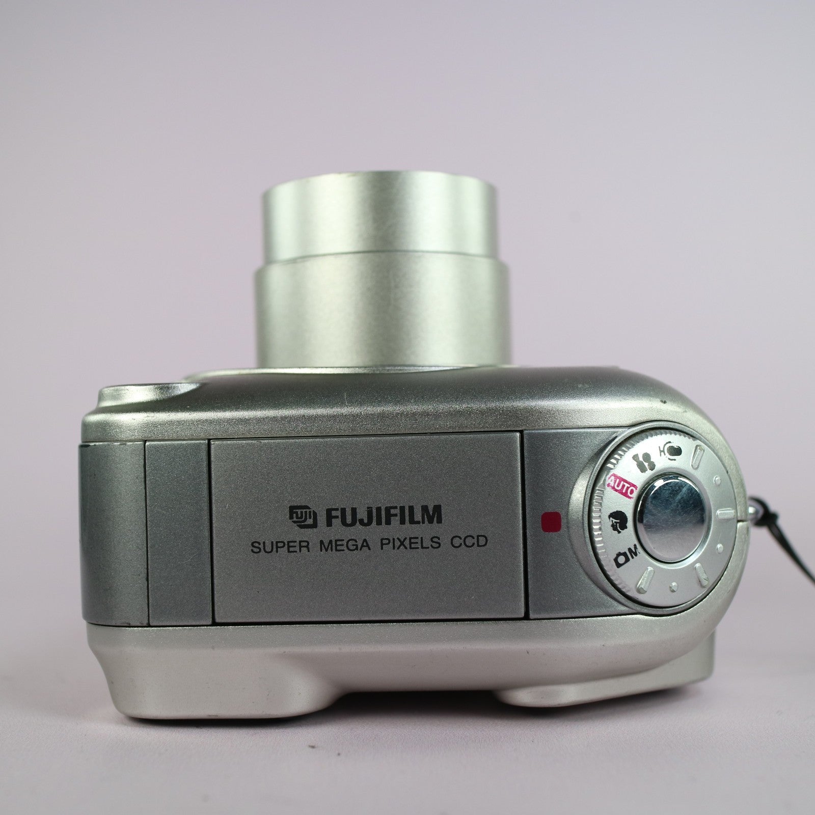 Fujifilm Digital Camera FinePix F601 3.1MP Silver Tested W/ Battery + Charger