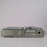 Olympus Digital Camera Stylus C-520 8.0MP Silver Tested Full Set