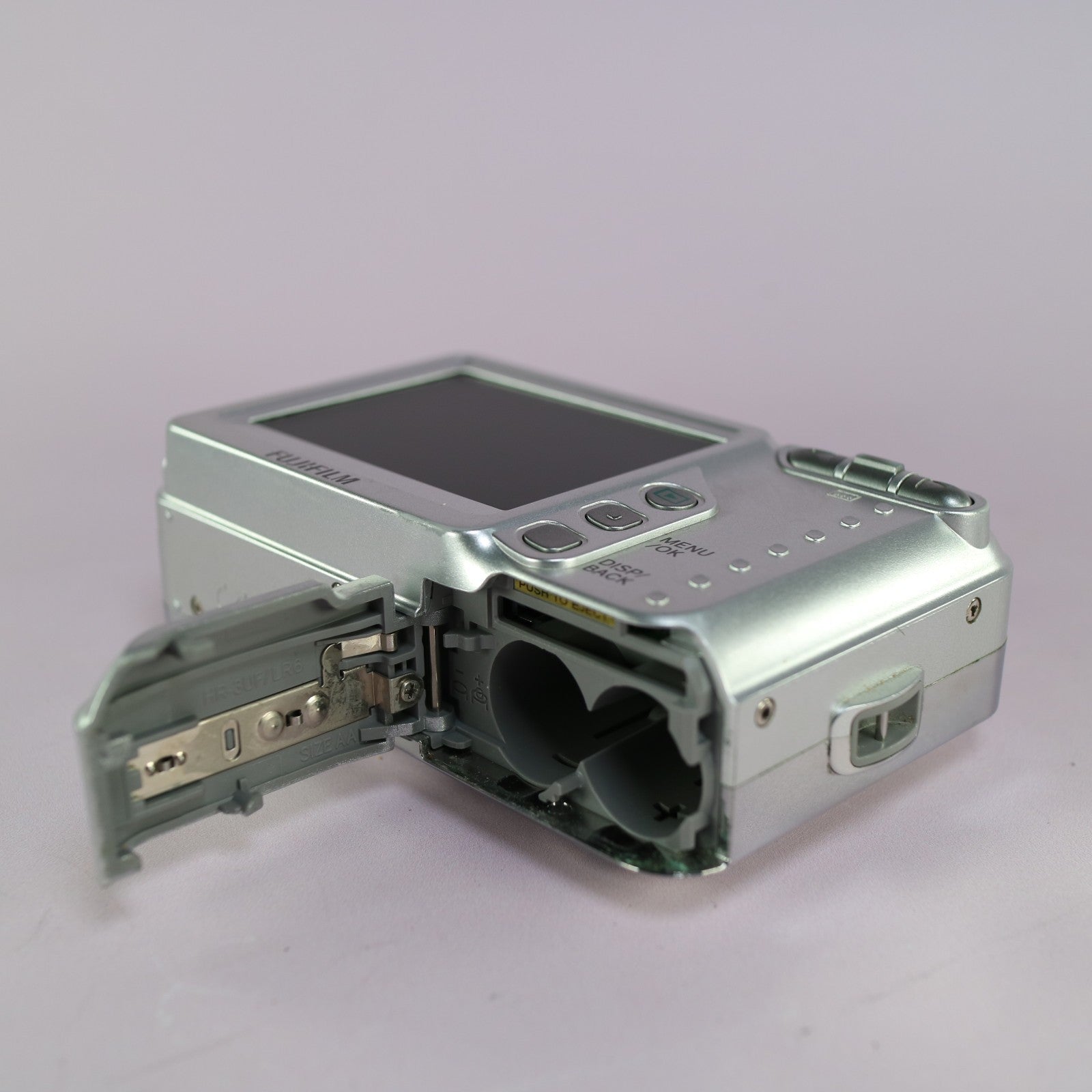 Fujifilm Digital Camera FinePix A700 7.3MP Silver Tested