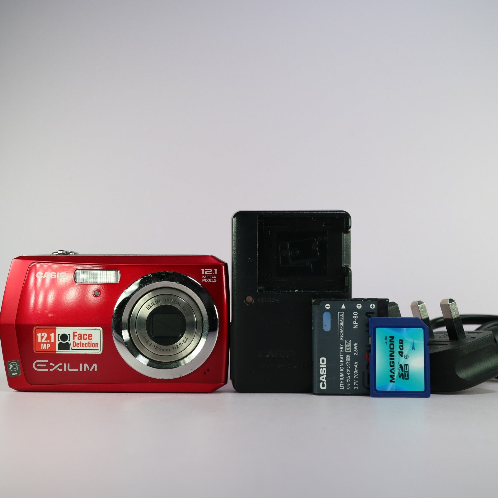 Casio Digital Camera Exilim EX-Z16 12.1MP Red Tested Full Working Set