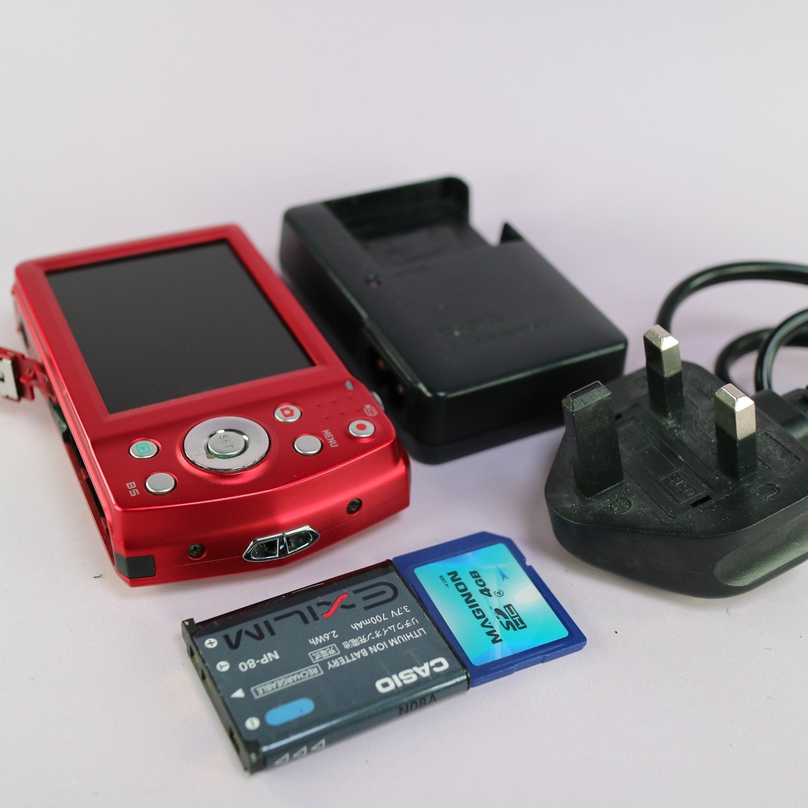 Casio Digital Camera Exilim EX-Z16 12.1MP Red Tested Full Working Set