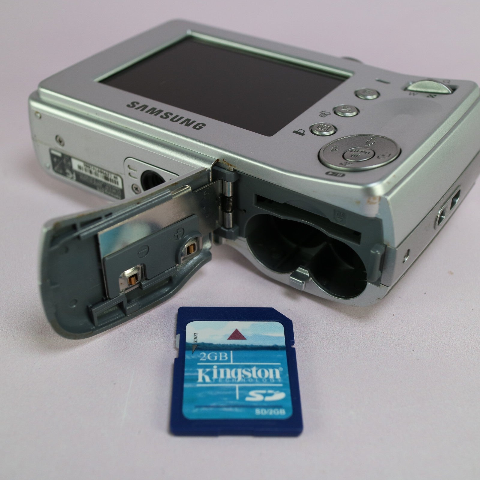 Samsung Digimax D75 7.2MP Compact Digital Camera Silver Tested