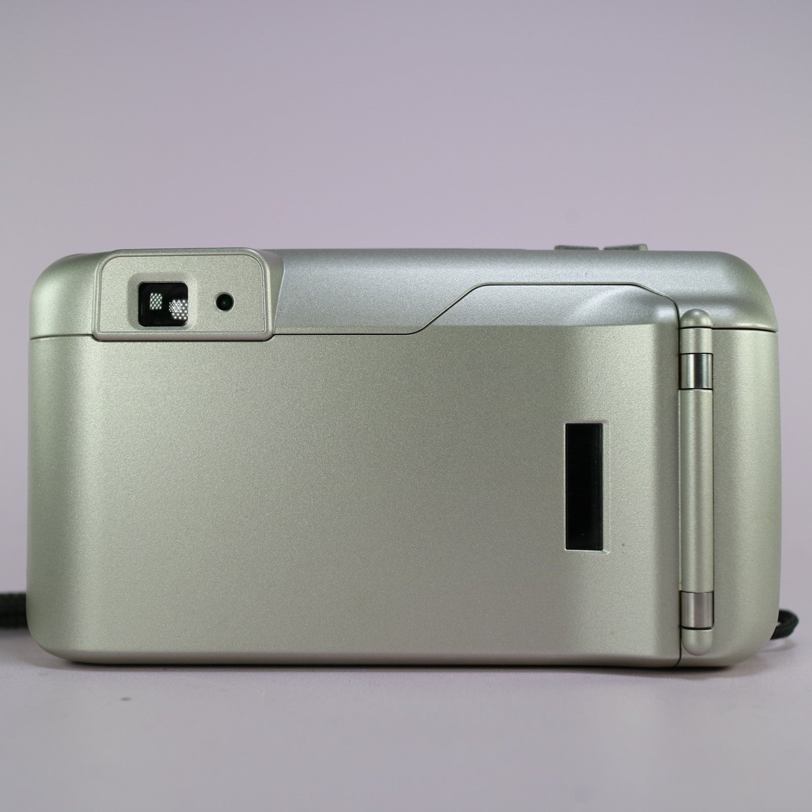 Minolta 110 Zoom 35mm Film Point and Shoot Camera Silver Tested