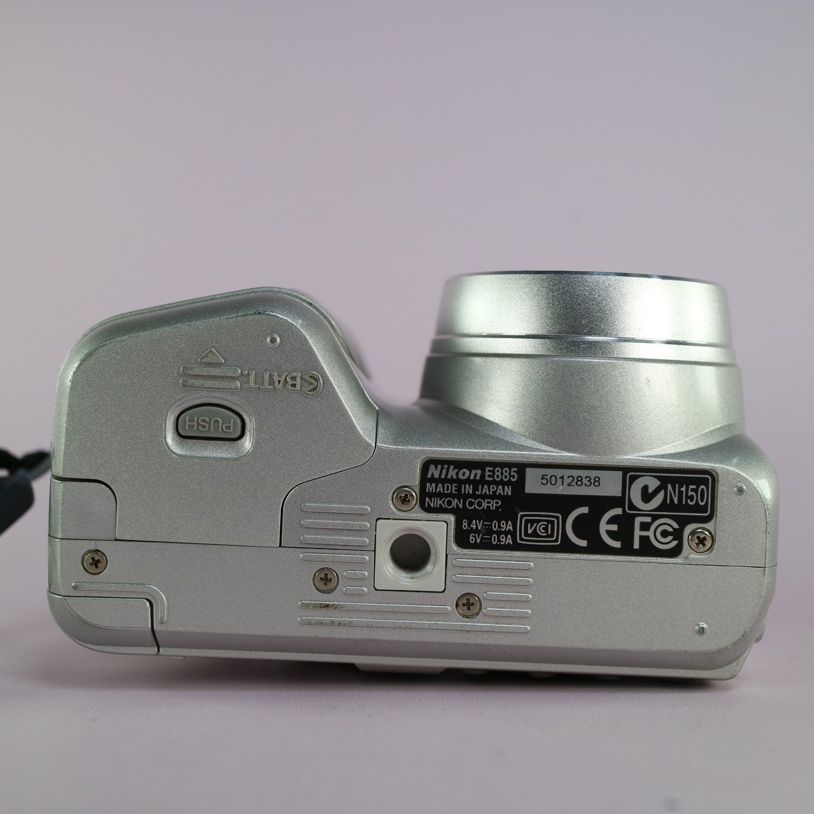 Nikon Digital Camera Coolpix 885 3.2MP Silver Tested
