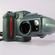 Nikon Digital Camera Coolpix 995 3.2MP Black Tested Full Working Set