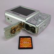 Traveler Digital Camera DC-7900 7.0MP Silver Tested
