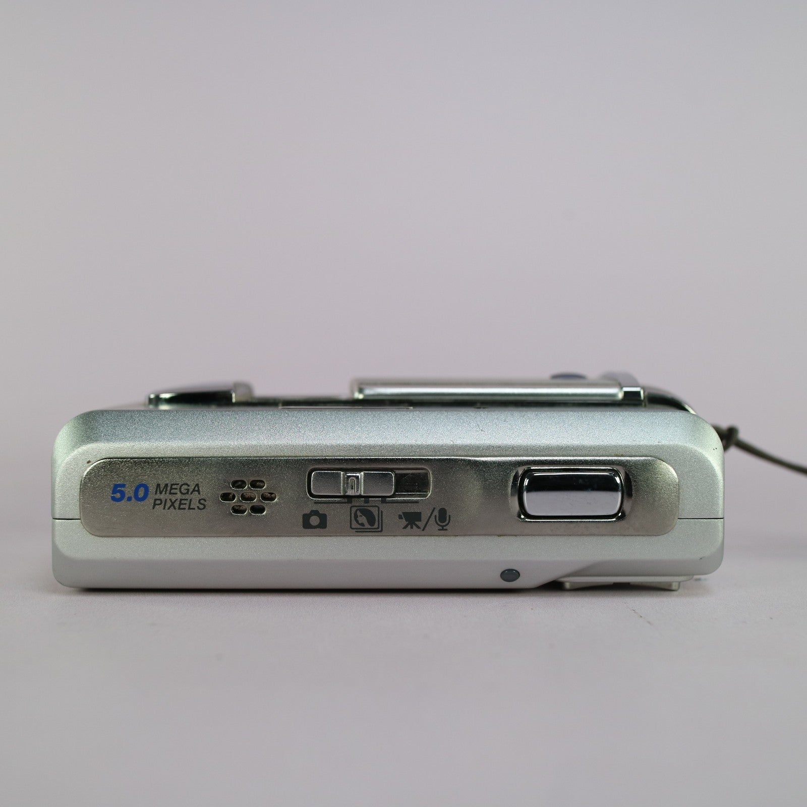 Konica Minolta Digital Camera Dimage X60 5.0MP Silver Tested With Battery and SD