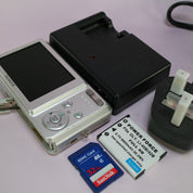 Fujifilm Digital Camera FinePix J10 8.2MP Silver Tested Full Working Set