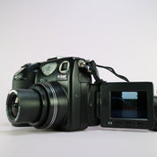 Nikon Digital Camera Coolpix 5000 5.1MP Flip Screen Black Tested