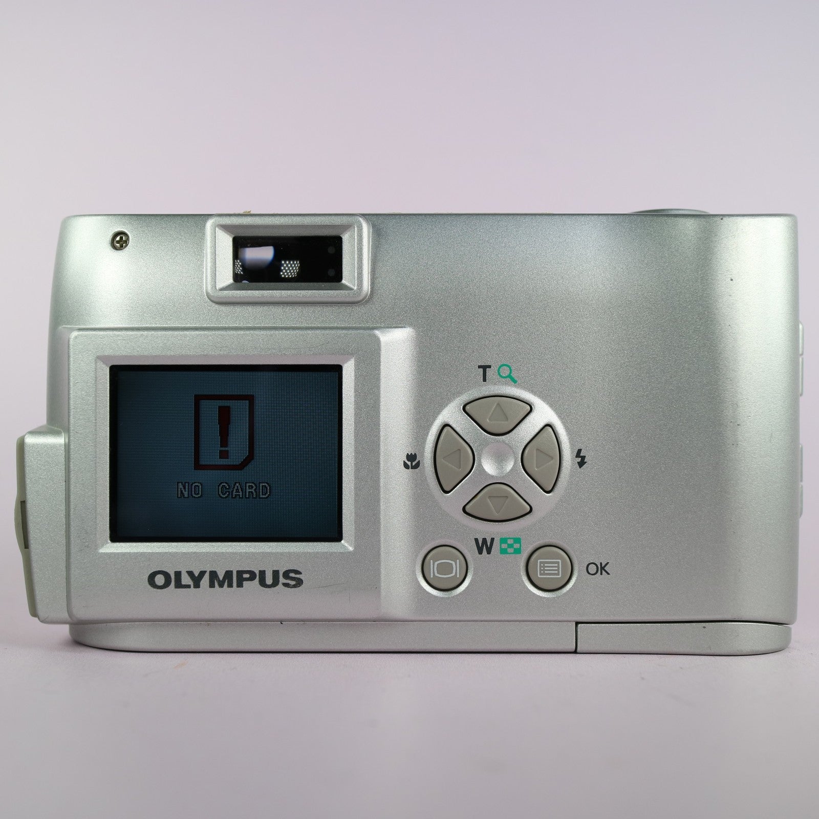 Olympus Digital Camera Camedia Brio D-230 2.0MP Silver Tested With SM Card