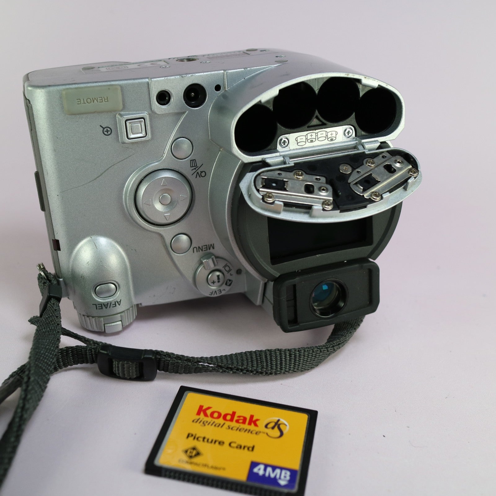 Minolta Digital Bridge Camera Dimage 5 3.3MP Silver Tested