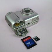 Nikon Digital Camera Coolpix 5600 5.1MP Silver Tested