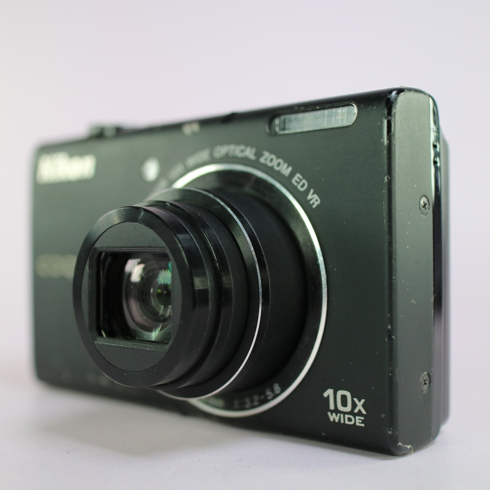 Nikon Digital Camera Coolpix S6200 16.0MP Black Tested Full Working Set