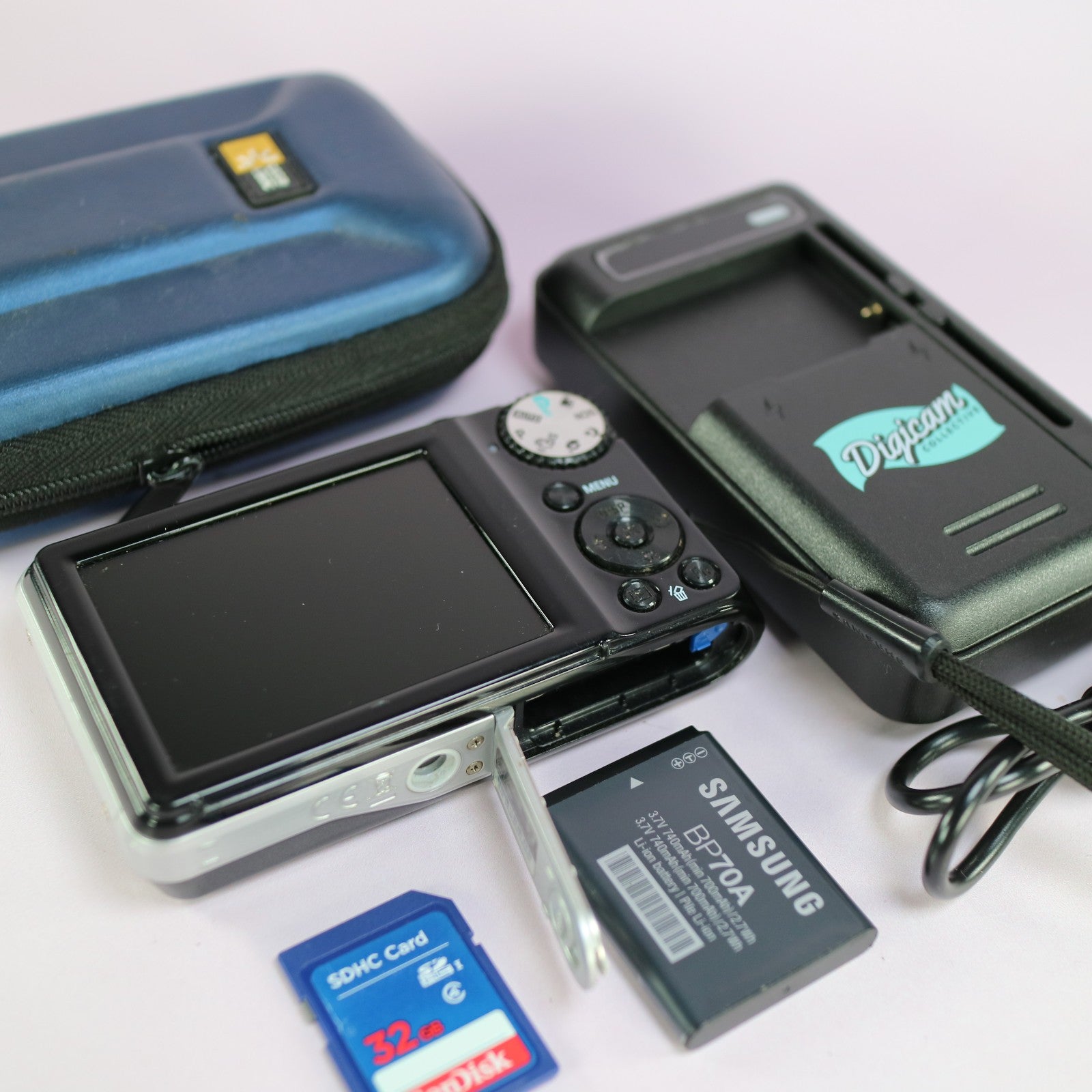 Samsung Digital Camera PL100 12.2MP Selfie Screen Black Tested Full Working Set