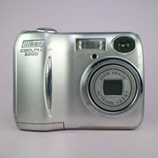 Nikon Digital Camera Coolpix 2200 2.0MP Silver Tested