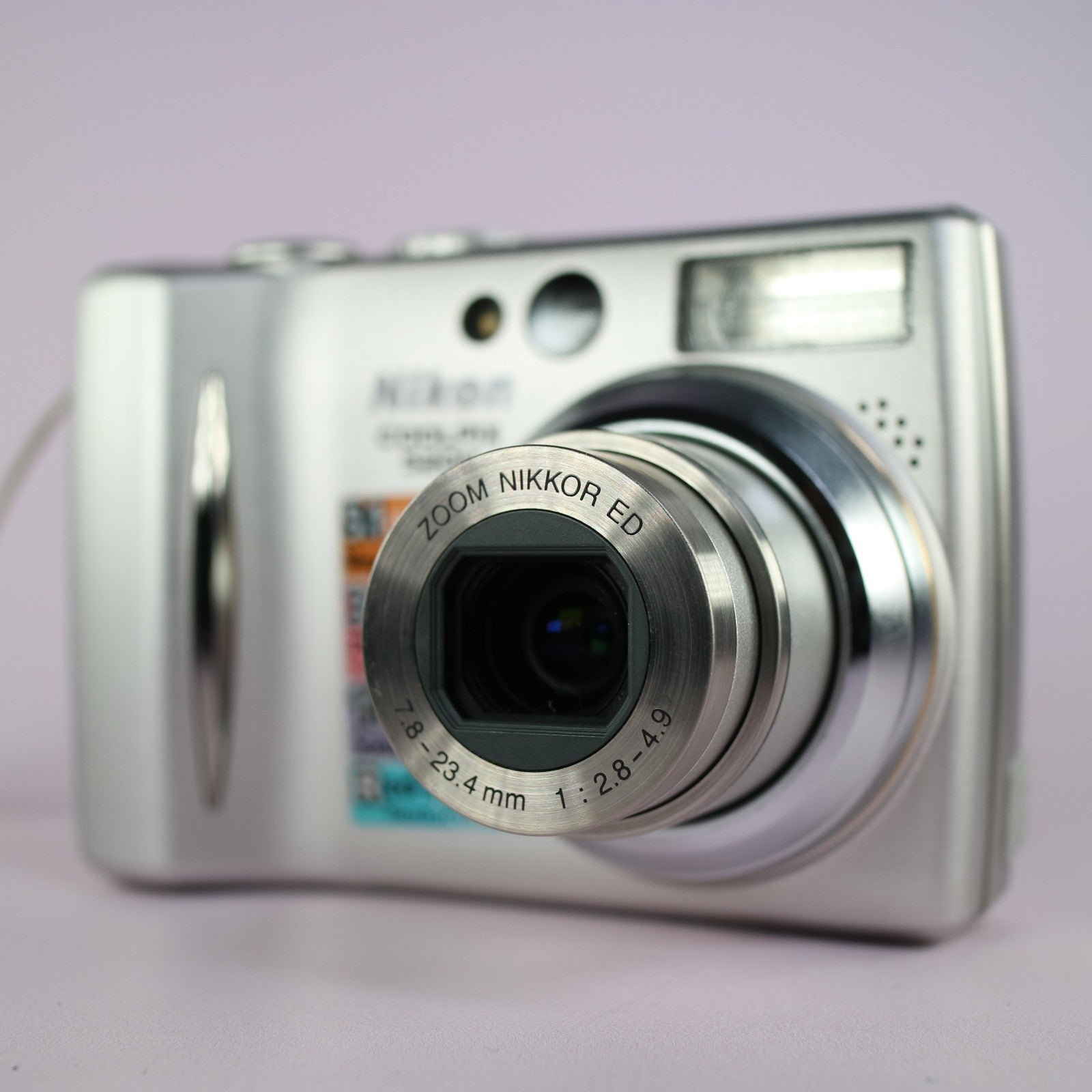 Nikon Digital Camera Coolpix 5200 5.1MP Silver Tested Full Working Set