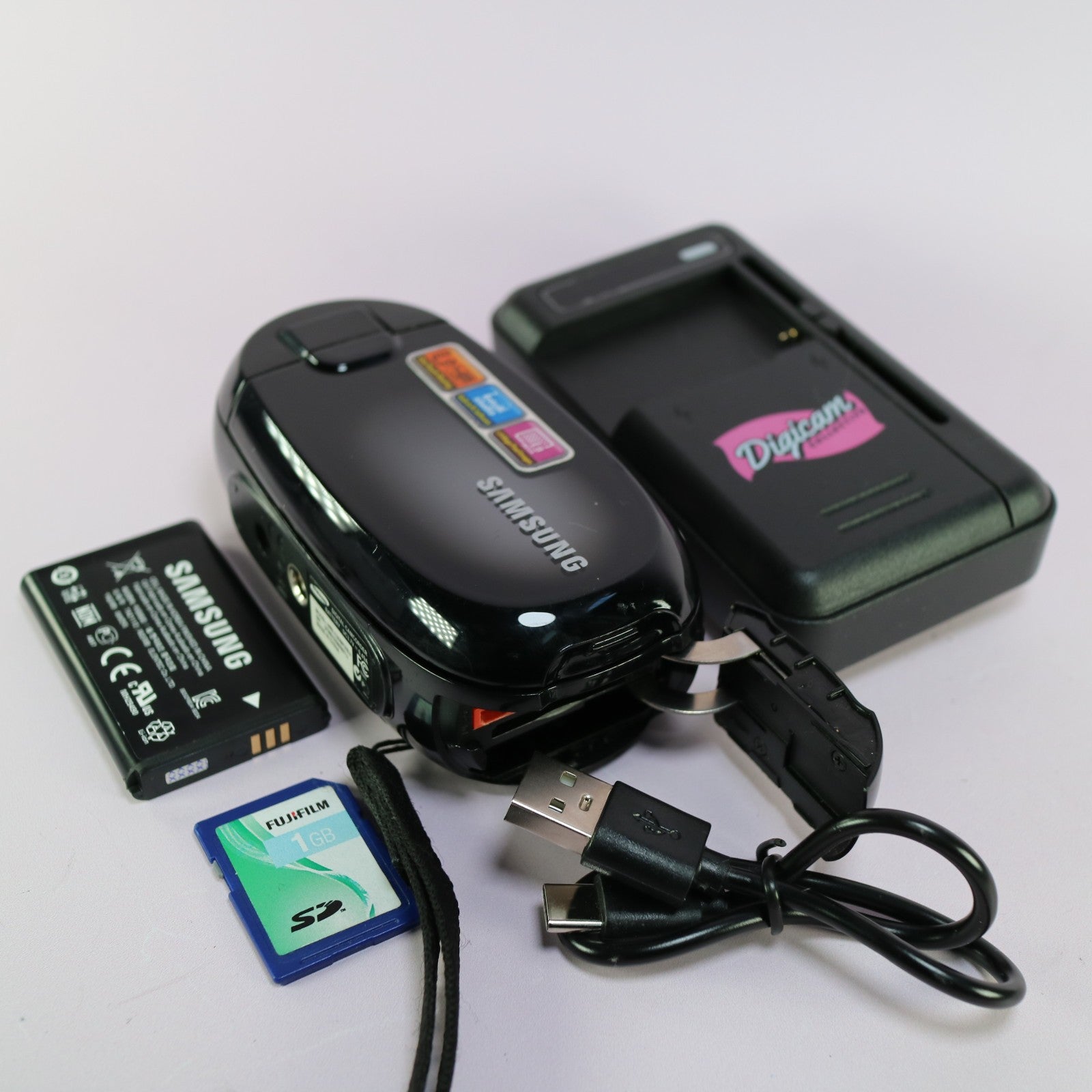 Samsung SMX-C20BP Handheld Camcorder Black Tested Full Working Set