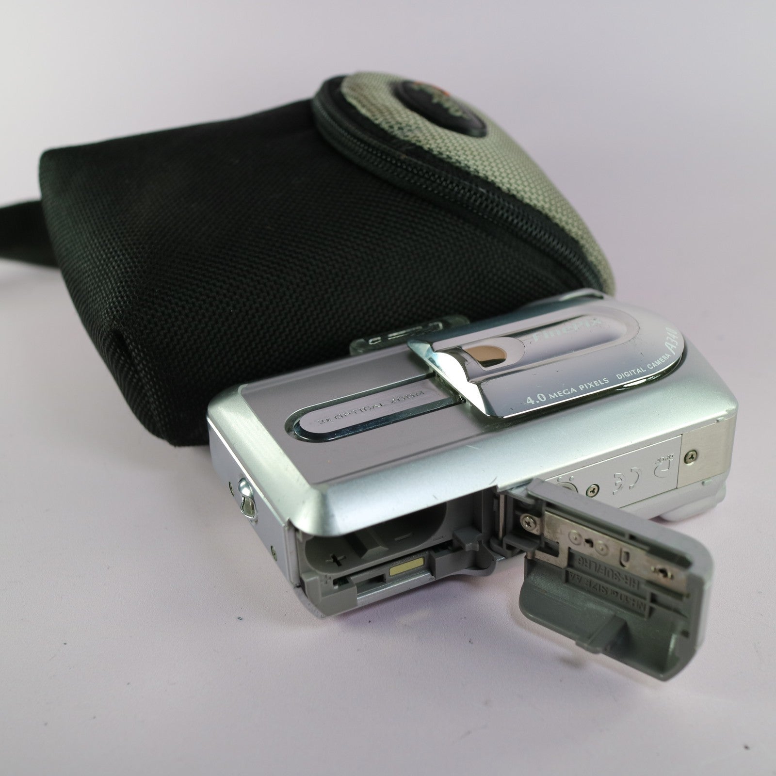Fujifilm FinePix A340 4.0MP Compact Digital Camera Silver Tested