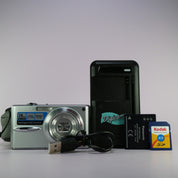Panasonic Digital Camera Lumix DMC-FX30 7.2MP Silver Tested Full Working Set