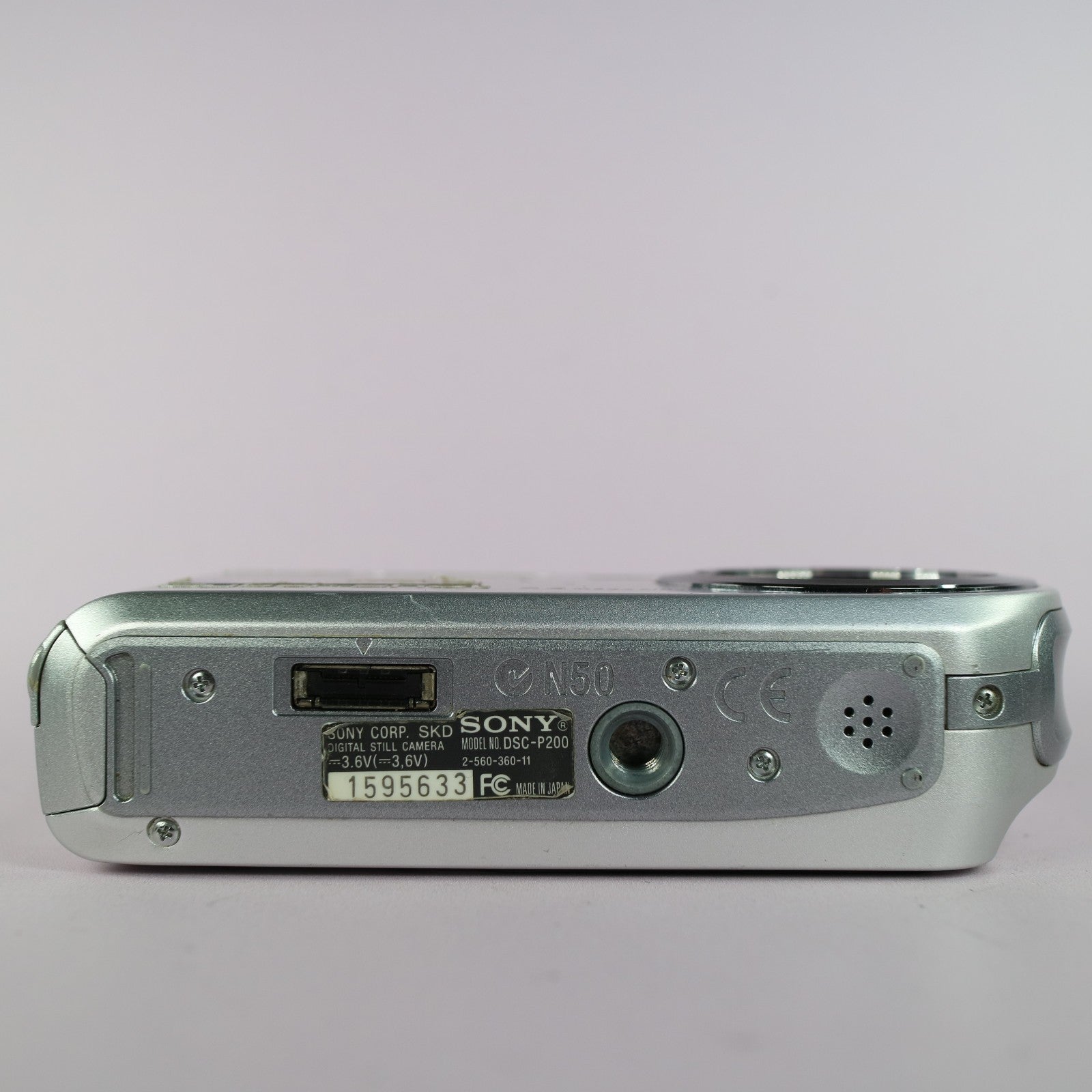 Sony Digital Camera Cybershot DSC-P200 7.2MP Silver Tested Full Set