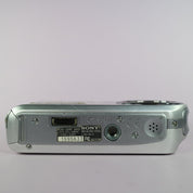 Sony Digital Camera Cybershot DSC-P200 7.2MP Silver Tested Full Set