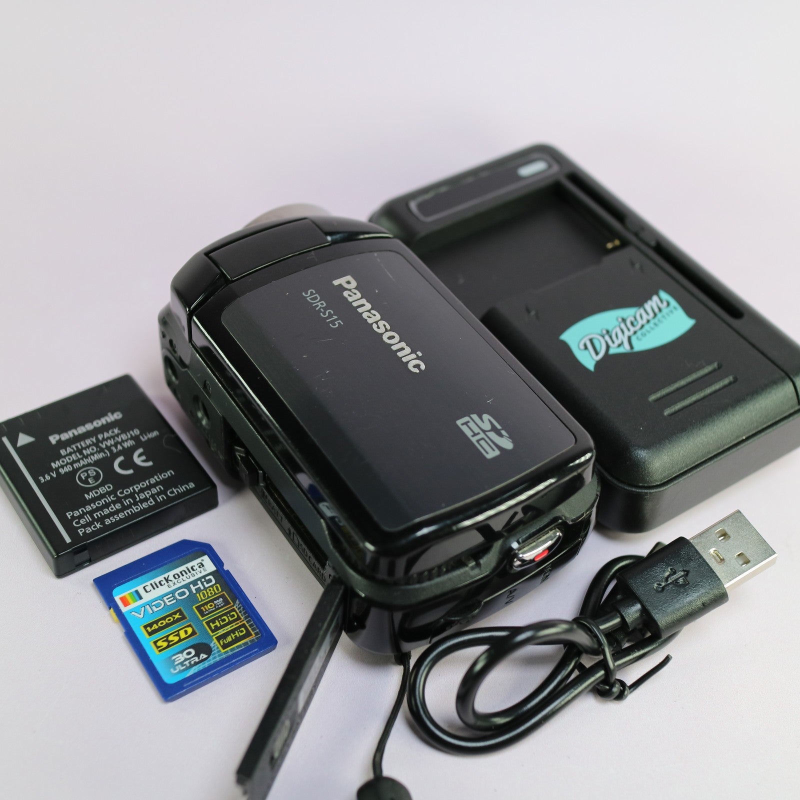 Panasonic SDR-S15 Handheld Digital Camcorder Black Tested Full Working Set