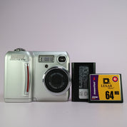 Nikon Digital Camera Coolpix 775 2.1MP Silver Tested