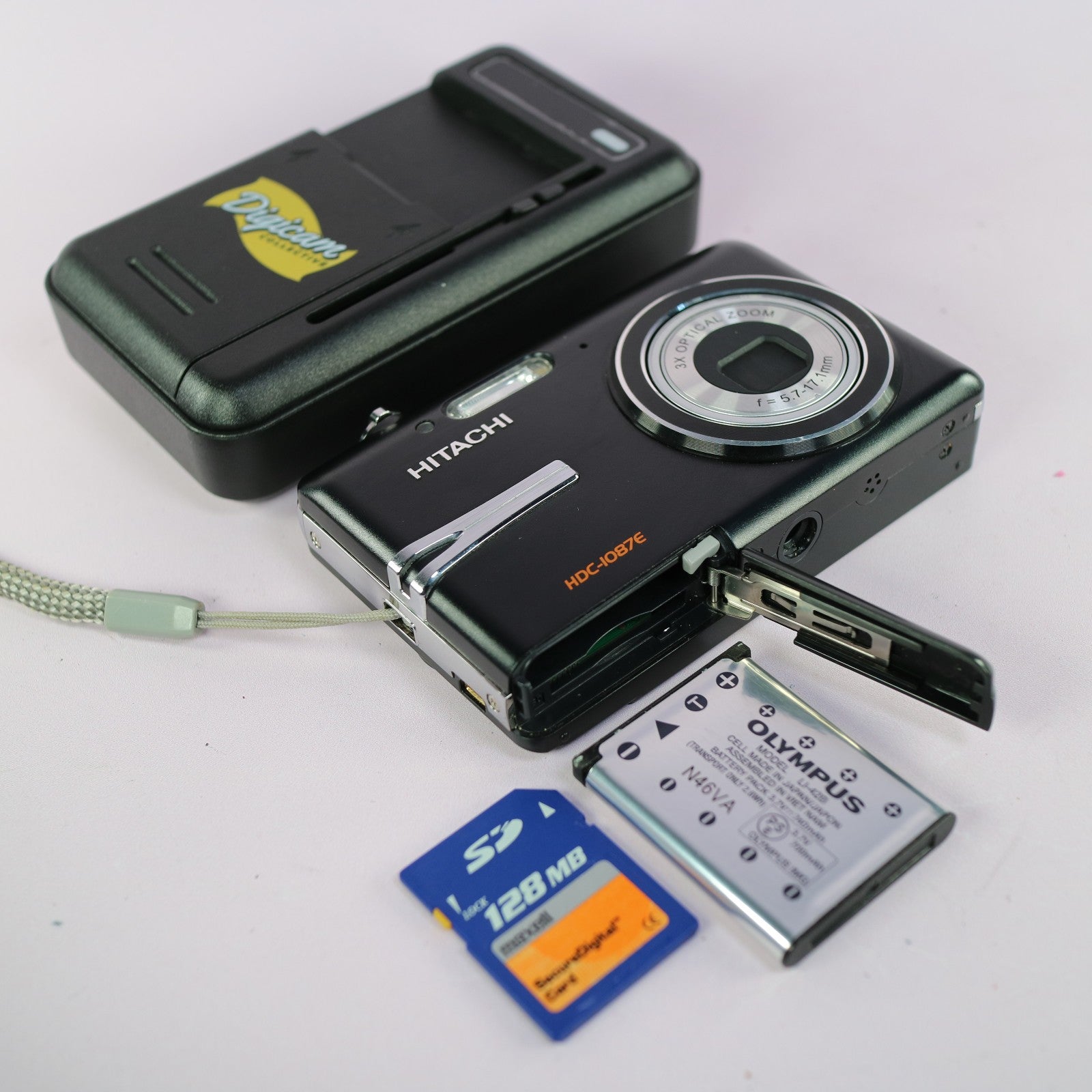 Hitachi Digital Camera HDC-1087E 10.0MP Black Tested Full Working Set